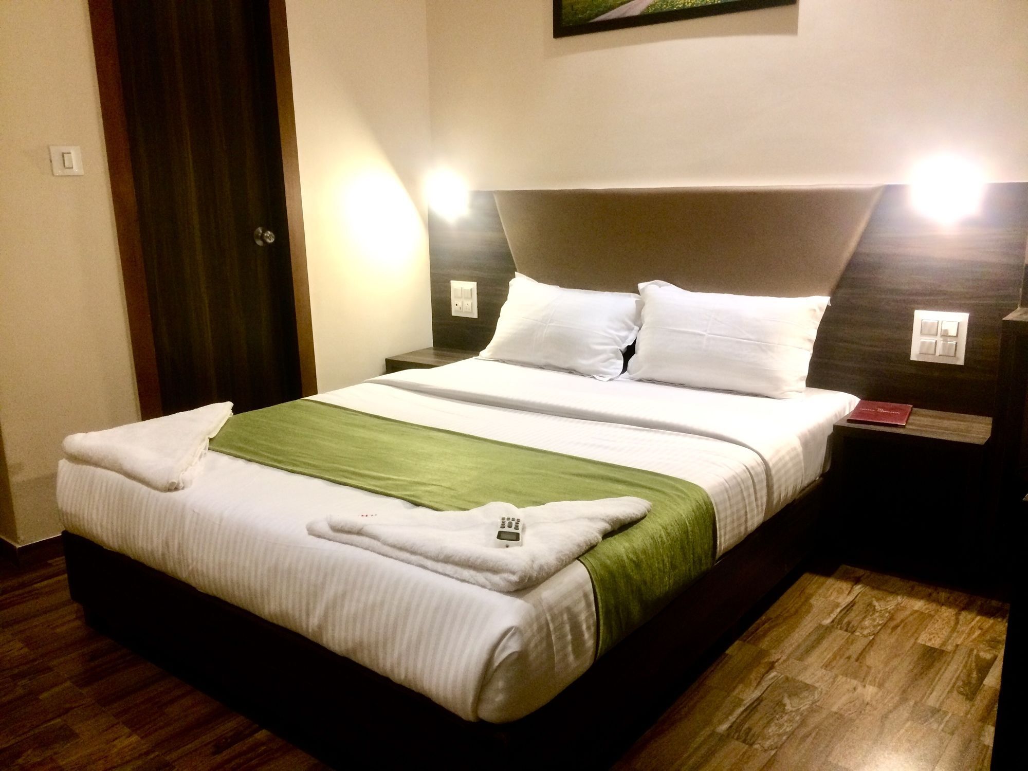 Hotel Horizon Mumbai Ngoại thất bức ảnh